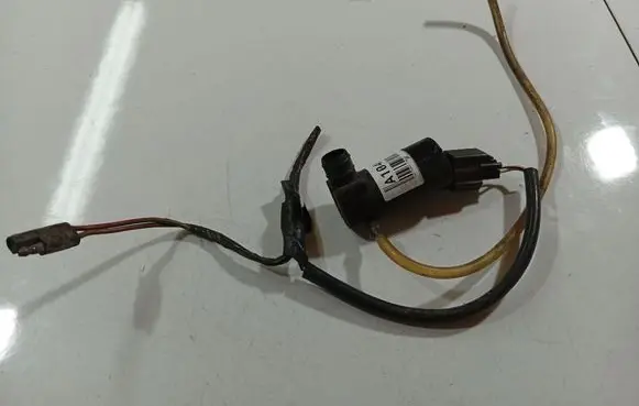 Ford Transit Windscreen/windshield washer pump 