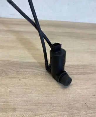 Toyota C-HR I Windscreen/windshield washer pump 85330of011