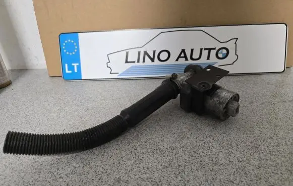 BMW 5 E39 Idle control valve (regulator) 1744713 1735330