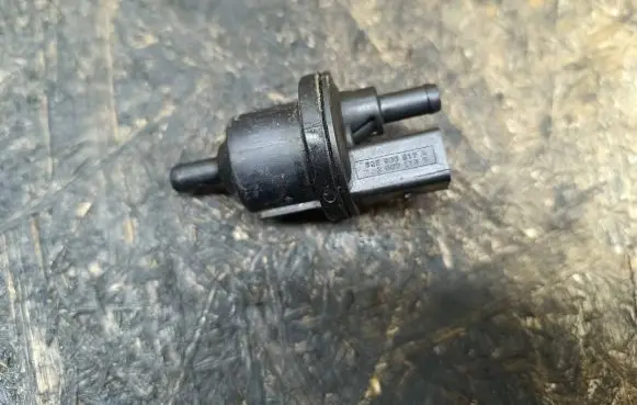 Volkswagen Scirocco Valve vacuum 6QE906517A 2580115B