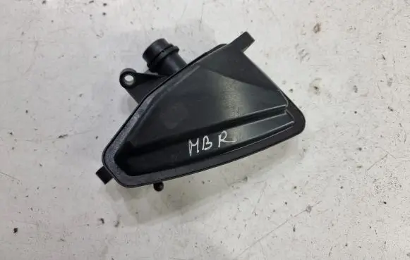 Mercedes-Benz R W251 Intake resonator A6421400087