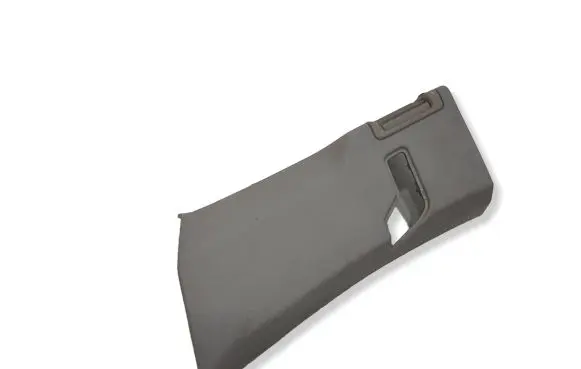 Volvo XC90 (D)pillar trim (top) 