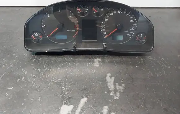 Audi A6 S6 C5 4B Speedometer (instrument cluster) 4B0920930K
