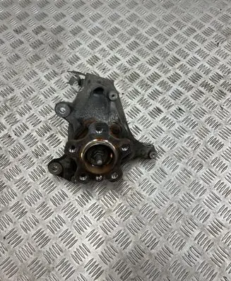 Front wheel hub