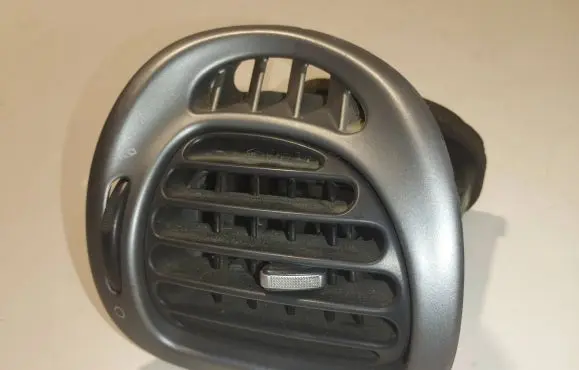 Citroen Xsara Picasso Dashboard side air vent grill/cover trim