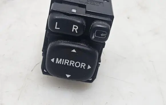 Toyota Avensis T250 Wing mirror switch 183575
