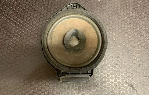Opel Astra J Front door speaker PPEP25GF15