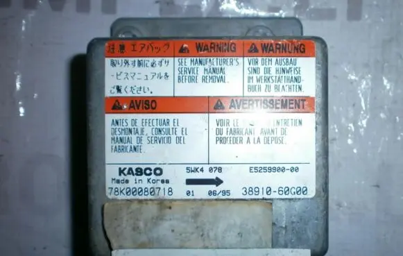 Suzuki Baleno EG Airbag control unit/module 3891060G00