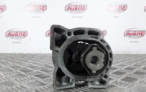 Mercedes-Benz A W169 Engine mount bracket A1692400918F