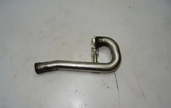 Nissan Pulsar EGR valve line/pipe/hose 506623