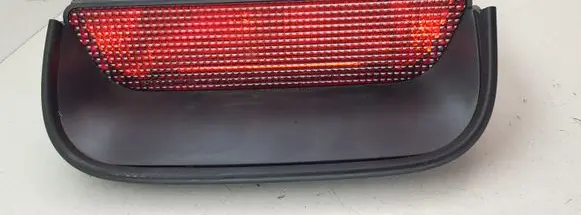 Honda CR-V Third/center stoplight P6939