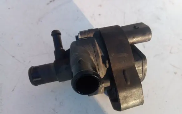 Mercedes-Benz E A207 Electric auxiliary coolant/water pump A2118350028