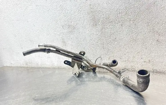 Opel Astra H Coolant pipe/hose 55350785