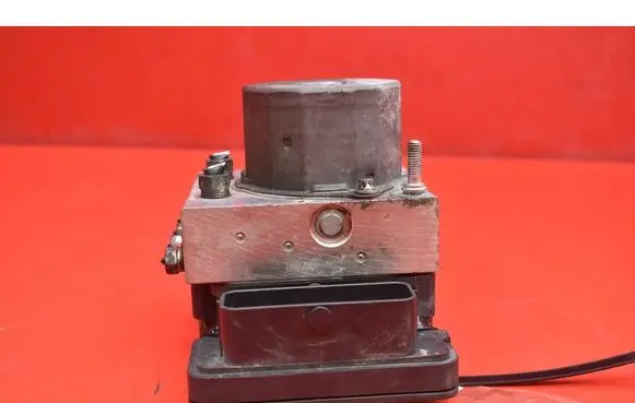 Suzuki Grand Vitara II ABS Pump 5611054PA1