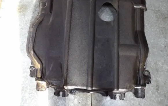 Jeep Grand Cherokee Engine splash shield/under tray 68037062