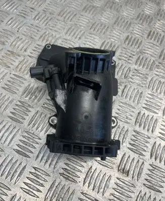 Mercedes-Benz C W204 Air intake duct part A6510900028