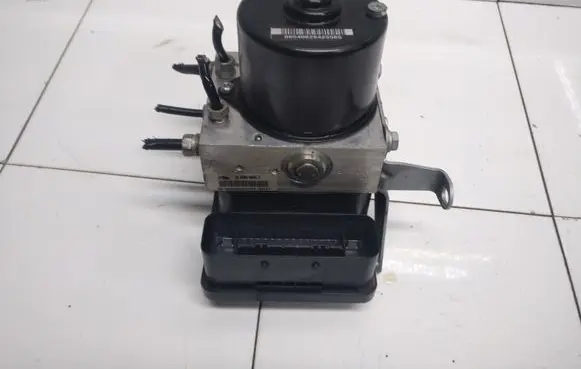 BMW 1 E81 E87 ABS Pump 3452676984501 3451676984401