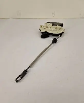 Volkswagen Polo V 6R Front door lock 5K1837015E