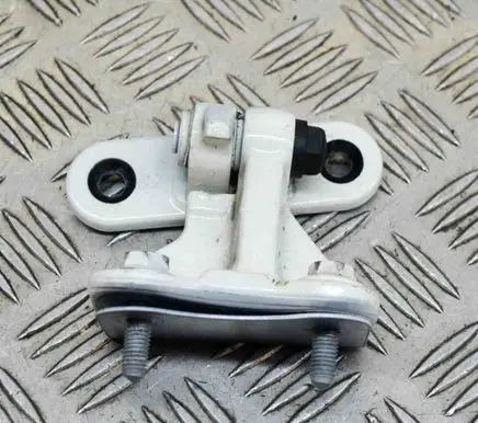 Mercedes-Benz A W176 Rear door lower hinge A046572