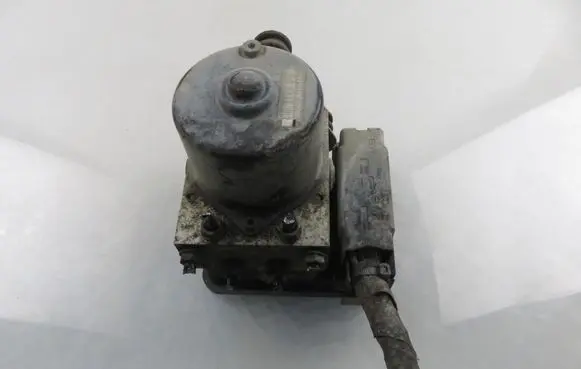 Volkswagen Caddy ABS Pump 10096003593 1K0907379AC