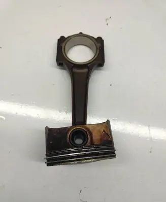 Dodge RAM Piston with connecting rod 53022257AE 53022257AD