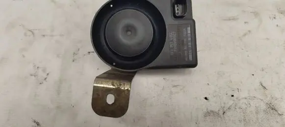 Audi A6 S6 C6 4F Alarm system siren 1K0951605C