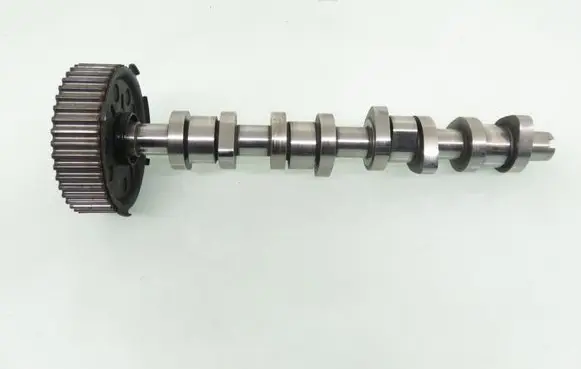 Volkswagen PASSAT B6 Camshaft 038109111E 038109239L