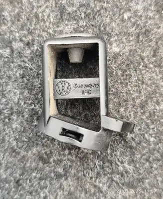 Audi TT Mk1 Clutch pedal mounting bracket assembly 1J2721232A