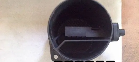 Audi A5 8T 8F Mass air flow meter F00C268010