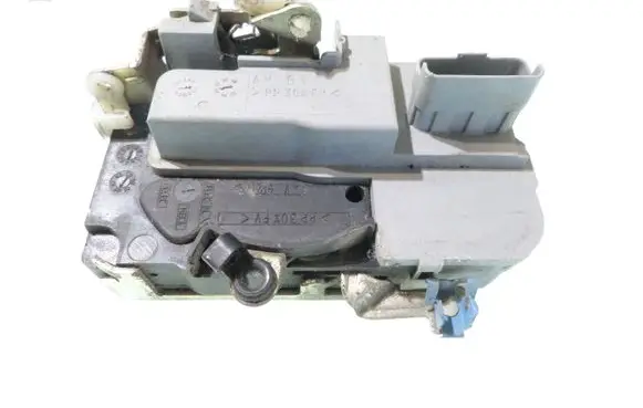 Peugeot Partner Front door lock