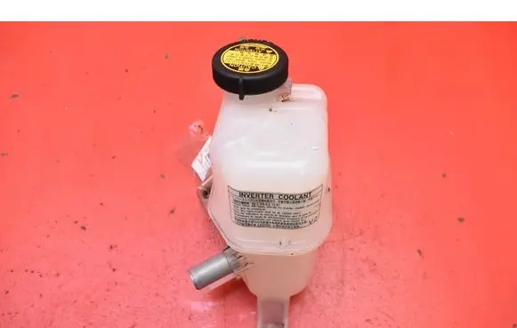 Toyota Prius (XW30) Coolant expansion tank/reservoir 