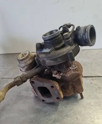Volkswagen Golf III Turbo 028145704 913153197