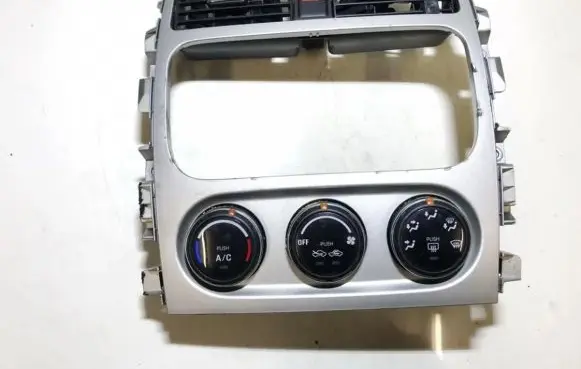 Suzuki Liana Climate control unit 3951059J0
