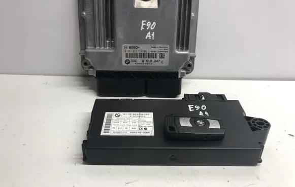 BMW 3 E90 E91 Engine ECU kit and lock set 8512047 9237047