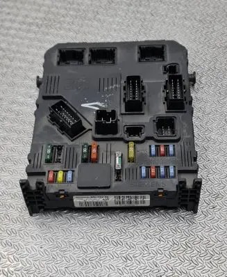 Citroen Xsara Picasso Fuse module 9657999780