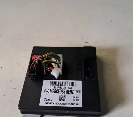 Mercedes-Benz E W211 Comfort/convenience module 2115452132