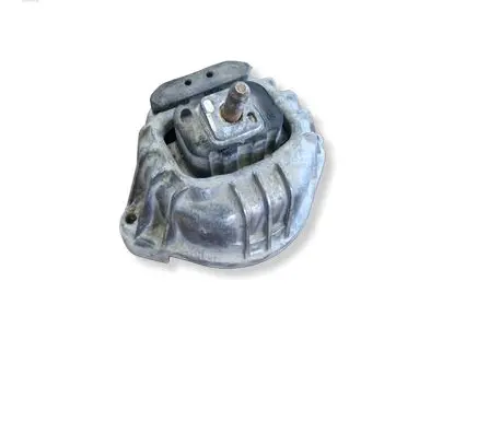 BMW 3 E90 E91 Engine mount bracket 6768799