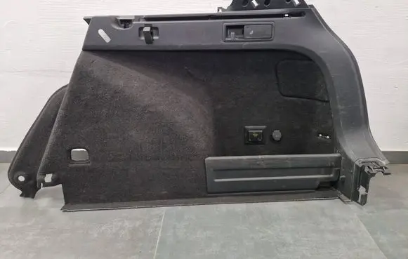 Volkswagen Golf VII Trunk/boot lower side trim panel 5G9867428AE 5G9867462