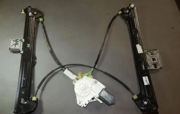 Audi A7 S7 4G Front door window regulator with motor 4G8837462A
