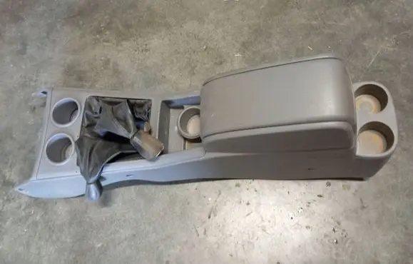 Ford Ranger Center console UR5664341 UR5664421