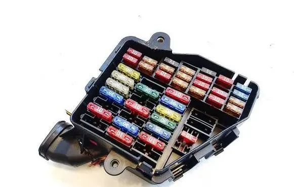 Audi A3 S3 8L Fuse box set 8D1941824 052062