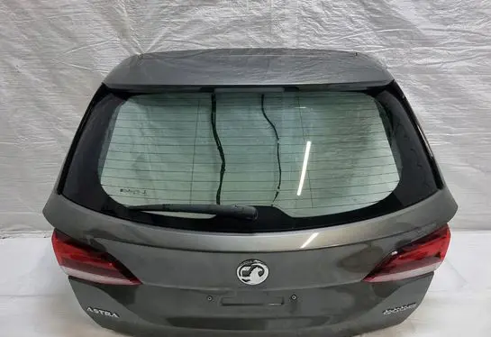 Opel Astra K Tailgate/trunk/boot lid 