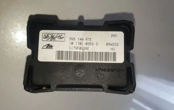 Volvo C30 ESP acceleration yaw rate sensor 10170103533