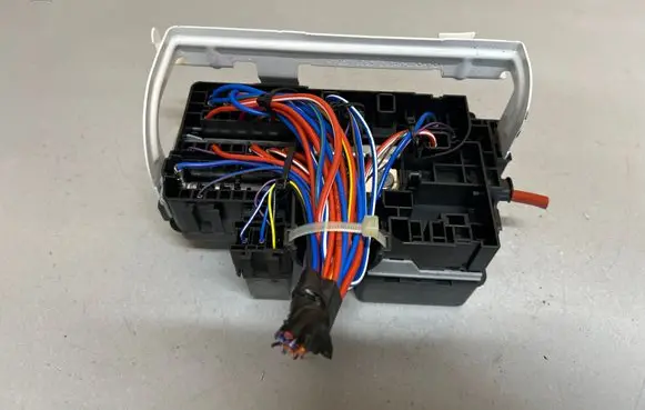 Volvo XC90 Fuse module 31384034