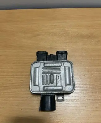 Volvo V60 Coolant fan relay 940011200