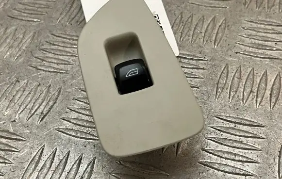 Volvo XC90 Electric window control switch 31376458