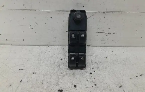 Chevrolet Nubira Electric window control switch 621W0446