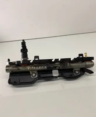 Suzuki Grand Vitara II Fuel main line pipe 0445214078 8200396999 045514L4