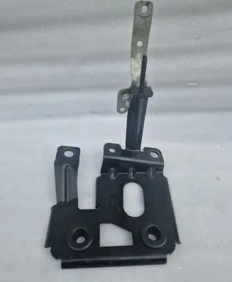 Ford Explorer VI Air filter cleaner box bracket assembly L1M39647EF