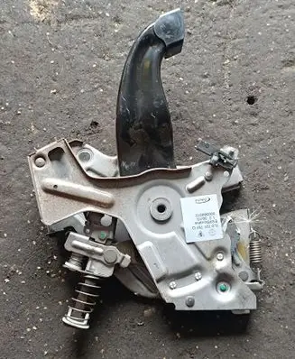 Audi Q7 4L Handbrake/parking brake lever assembly 7L0721797Q